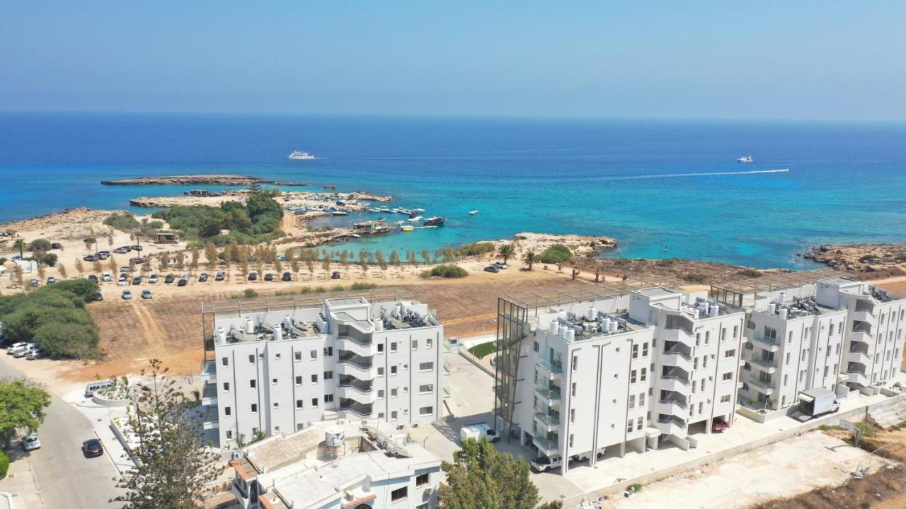 Emerald Suites Protaras Exteriör bild