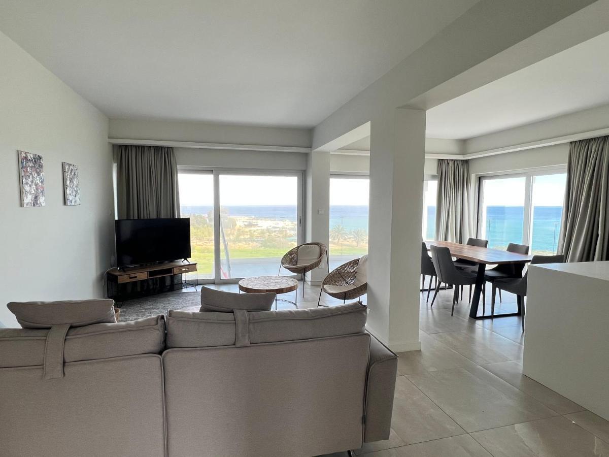 Emerald Suites Protaras Exteriör bild