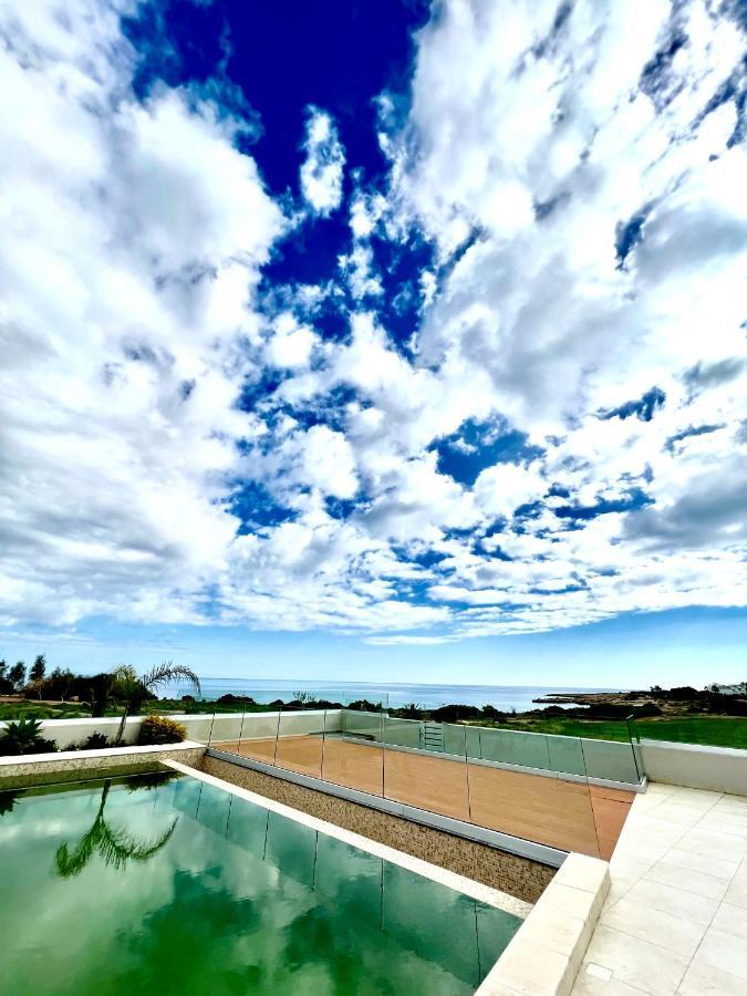 Emerald Suites Protaras Exteriör bild