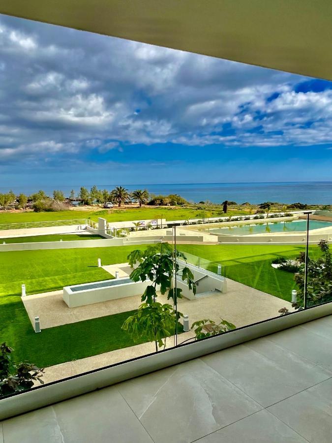 Emerald Suites Protaras Exteriör bild