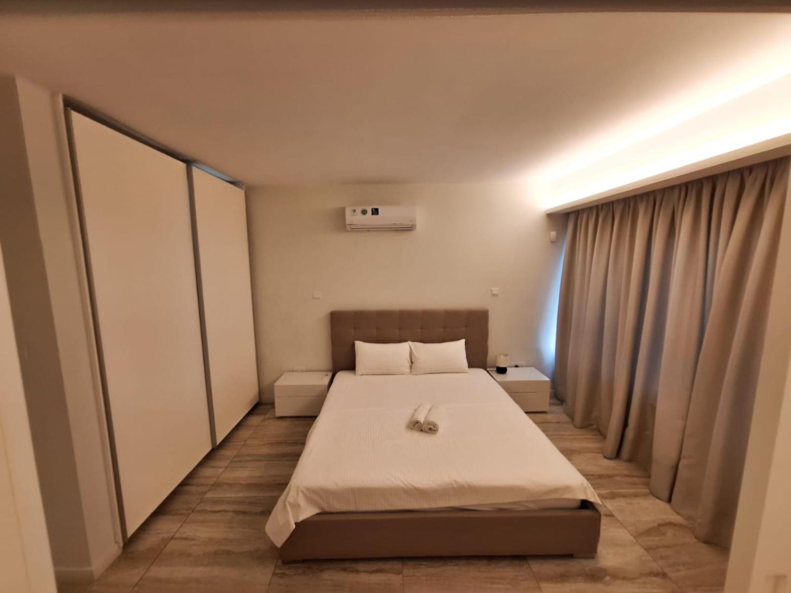 Emerald Suites Protaras Exteriör bild