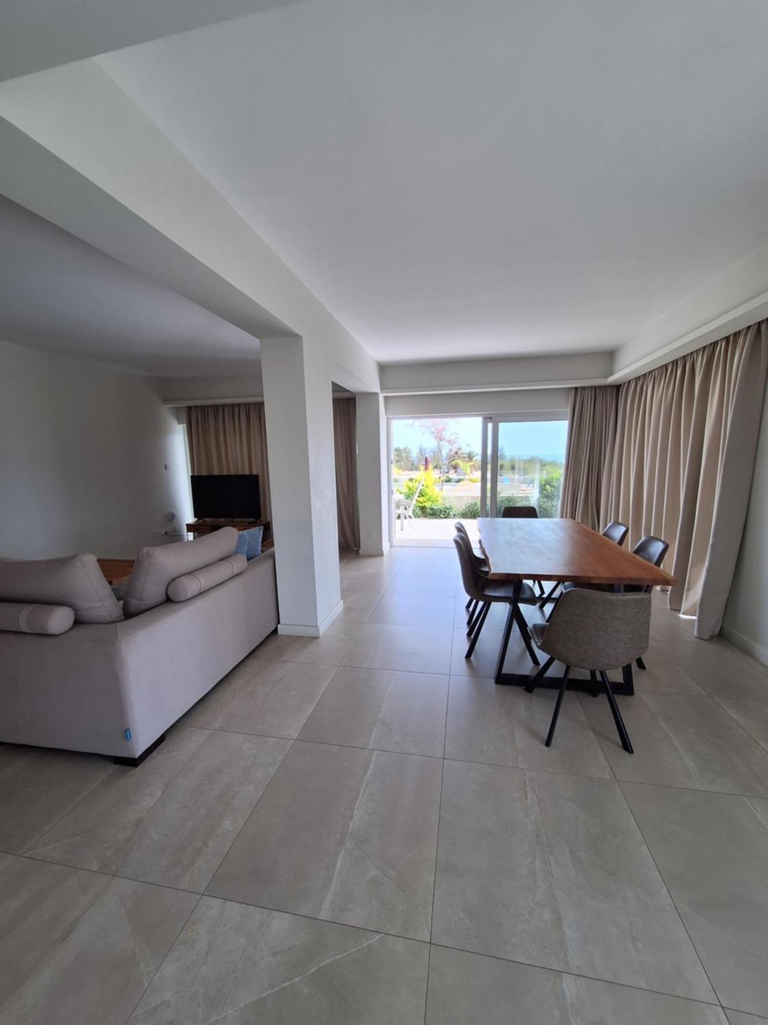 Emerald Suites Protaras Exteriör bild