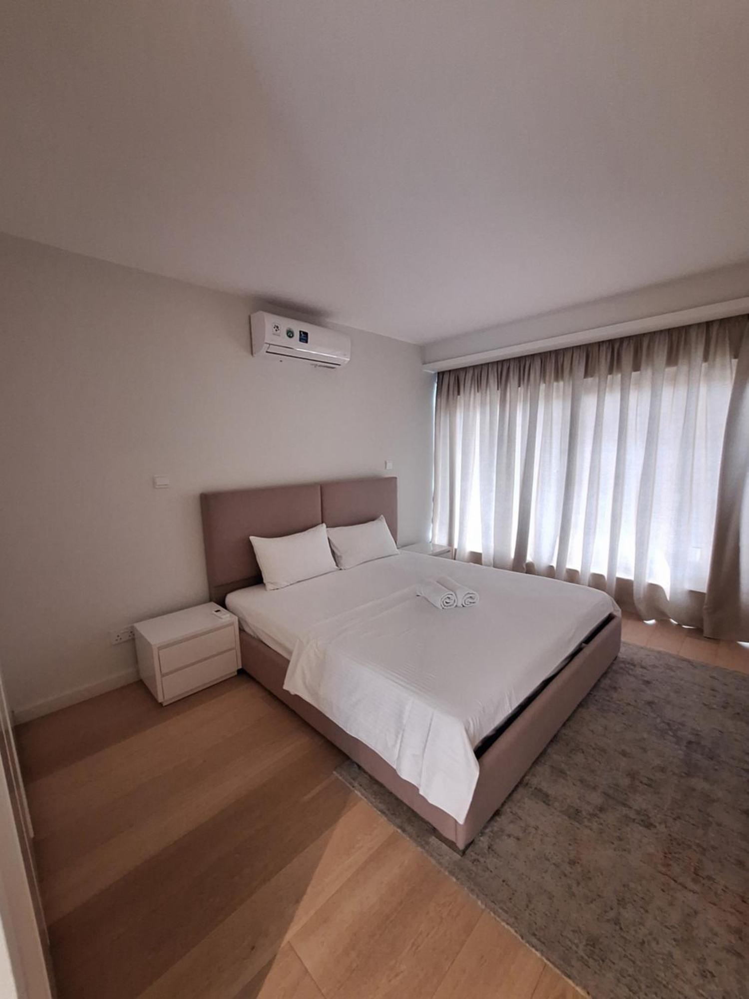 Emerald Suites Protaras Exteriör bild