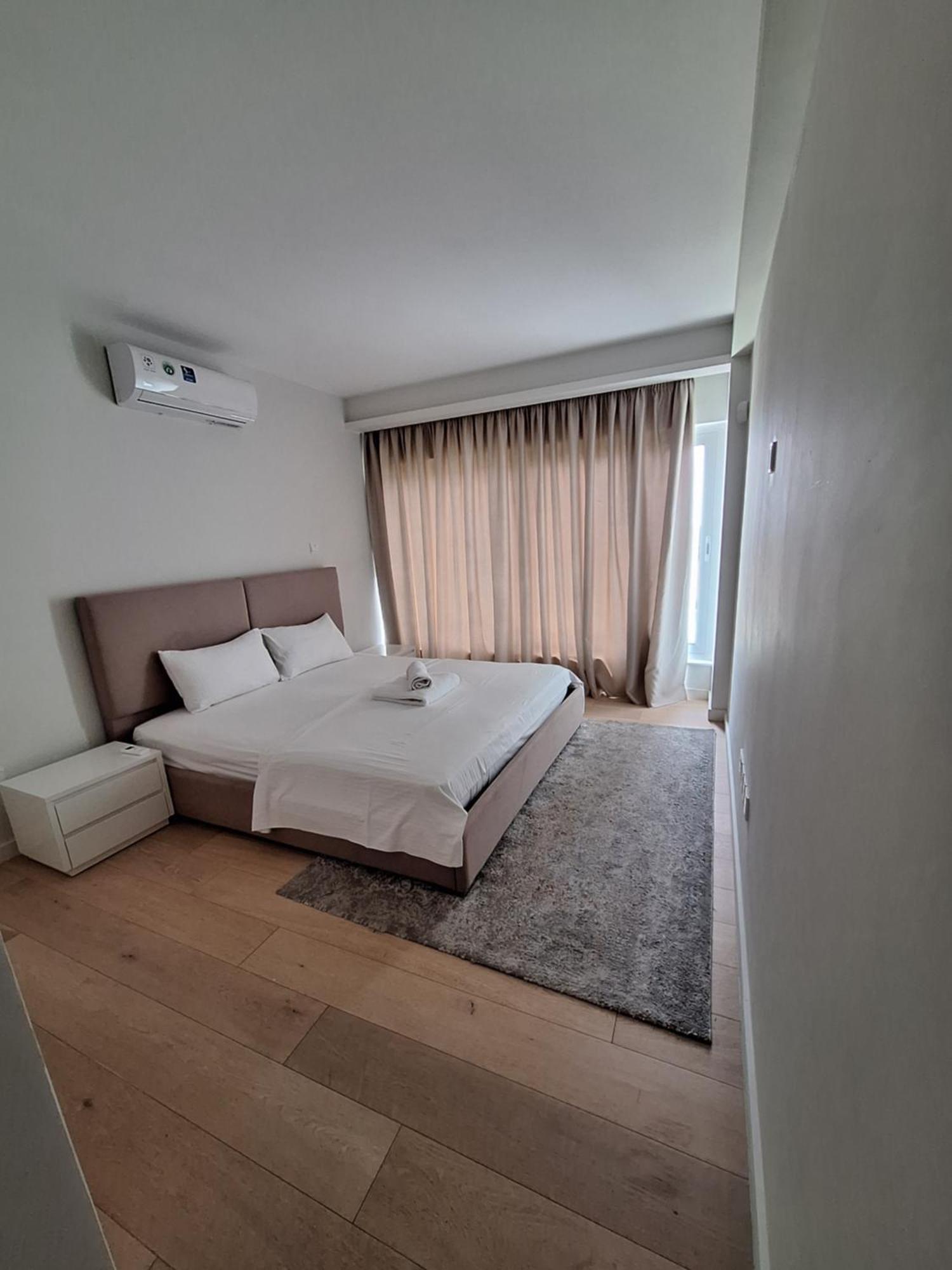 Emerald Suites Protaras Exteriör bild